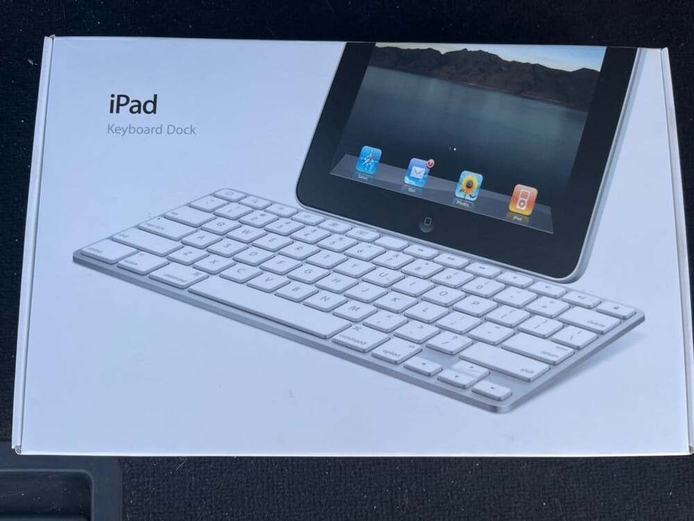 New in box, Apple iPad Keyboard Dock white